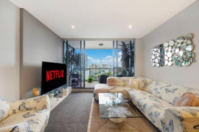 Lovely home with pool in Zetland Sydney